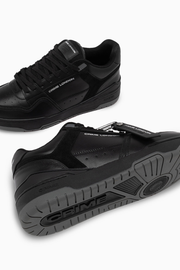Dribble Sneaker*